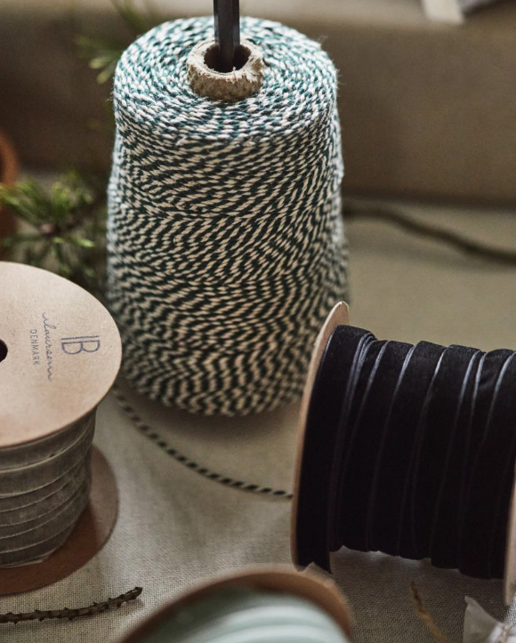 Velourband auf Spule 10m schwarz - 0