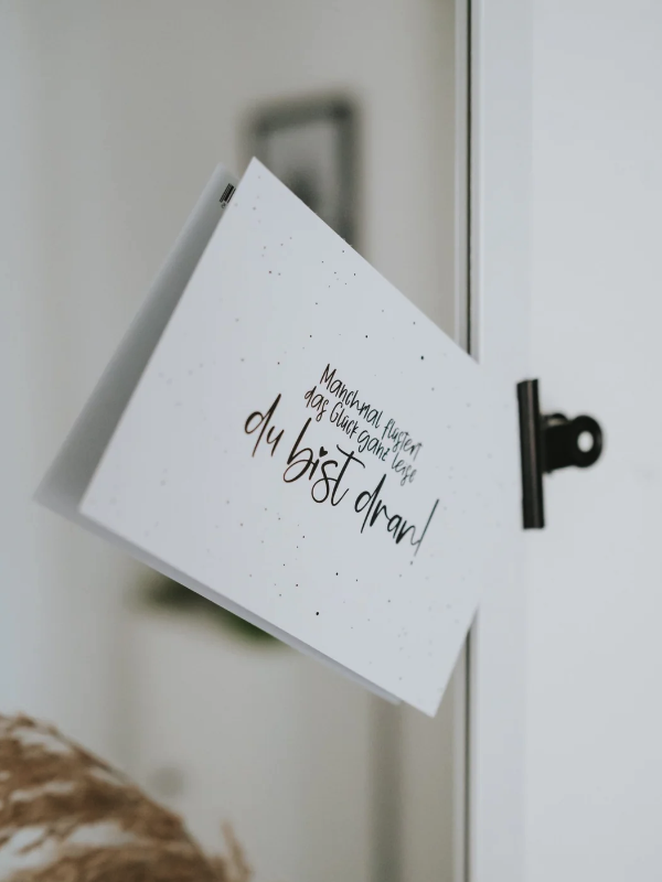 Postkarte *Glück flüstert* - 0