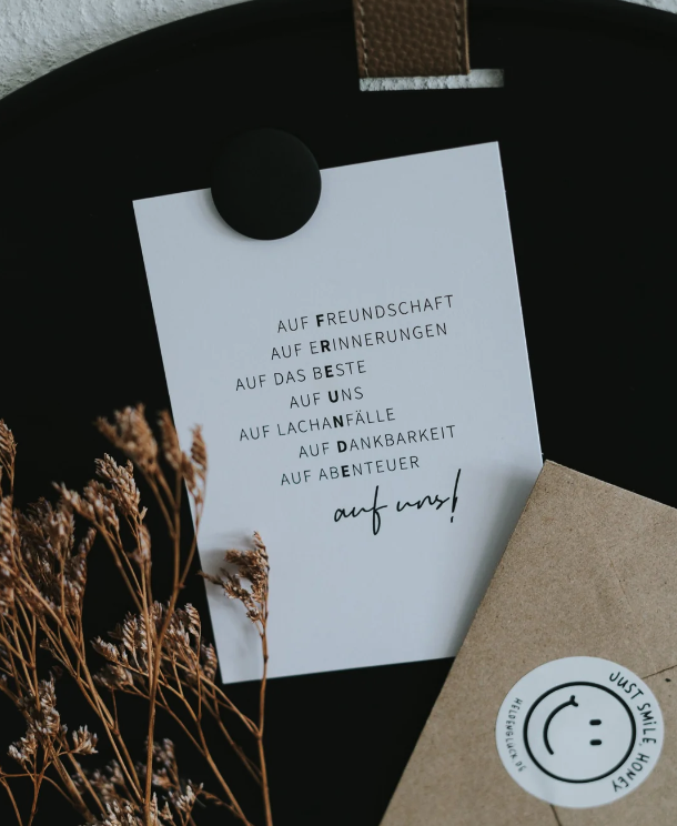 Postkarte *Auf uns* - 0