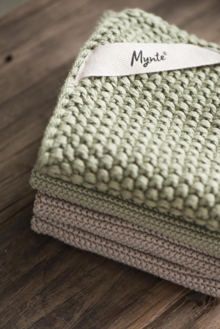 Topflappen gestrickt *olive* - 0