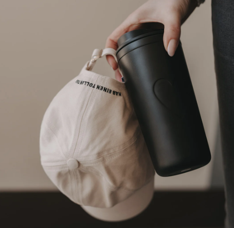 CAP *beige* schwarzes Herz - 0