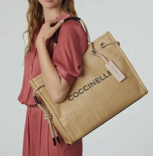 Coccinelle * Never without* Straw - 2