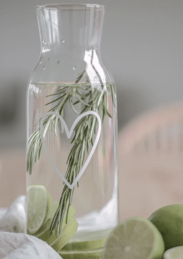 Karaffe Herz weiss 1l - 1