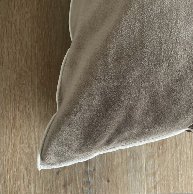 Kissenhülle *Big Flauschi* taupe 60 x 60 cm - 1