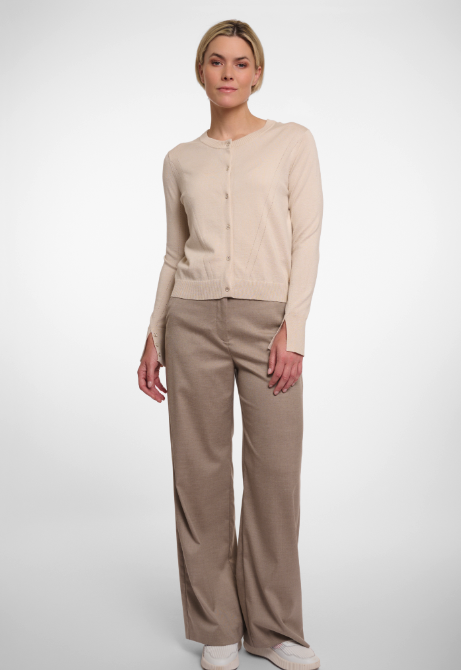 Kurze Strickjacke mit Details *birch* - 2