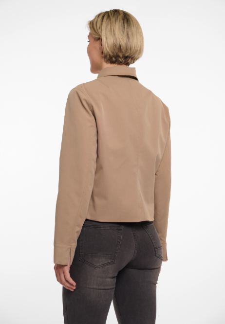 Kurze durchgeknöpfte Jacke - 0