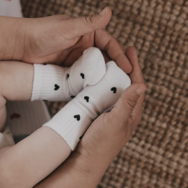 Babysocken *Allover Herzen* schwarz - 3