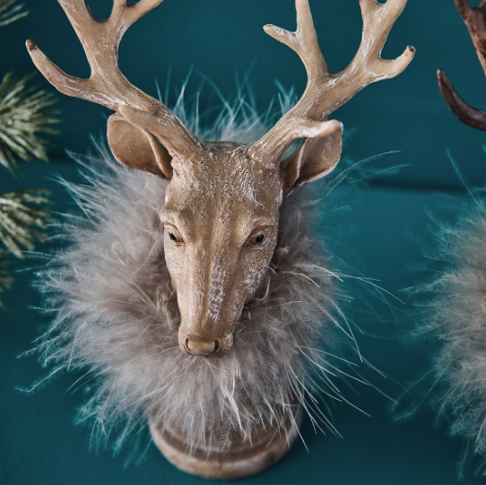 Hirschkopf auf Sockel - 2